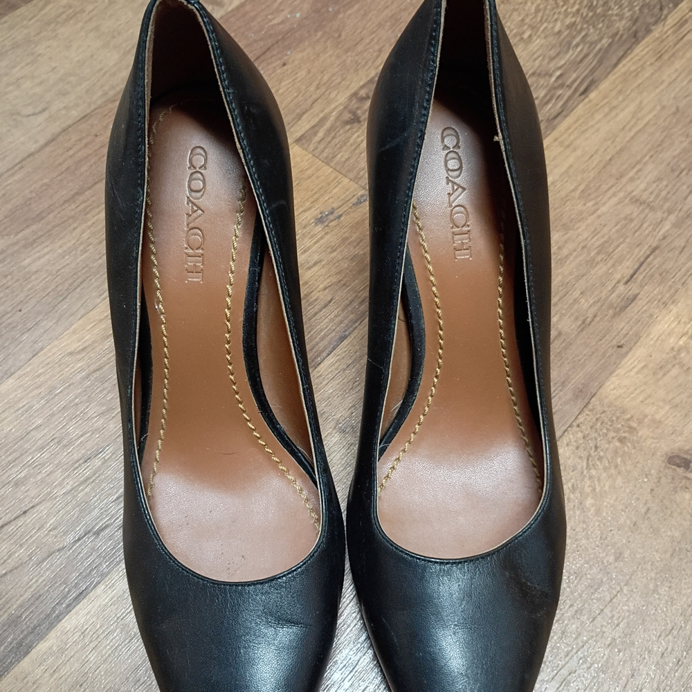 Coach Classic Black Leather Pumps